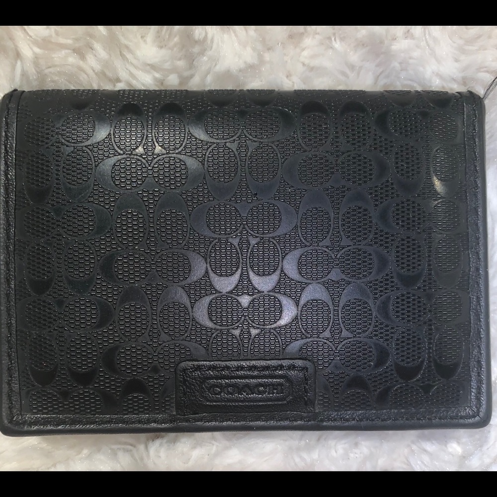 Coach Men’s Wallet ID Compact Signature Wallet